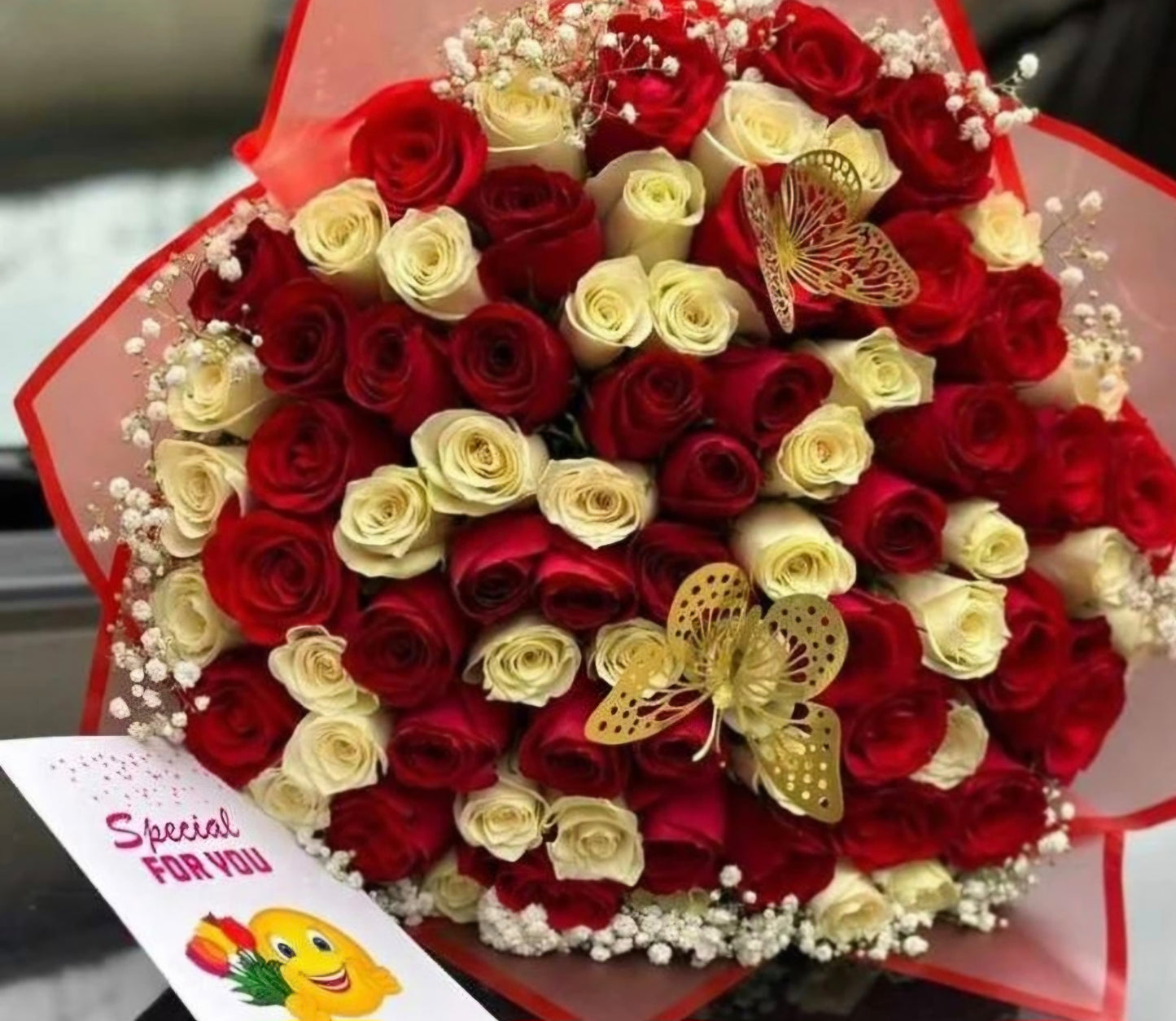 80 WHITE & RED ROSES
