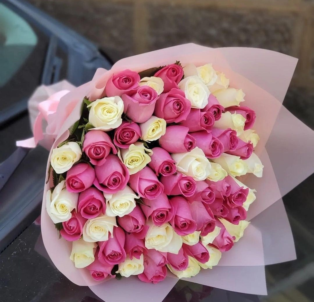 WHITE & PINK ROSES COMBO