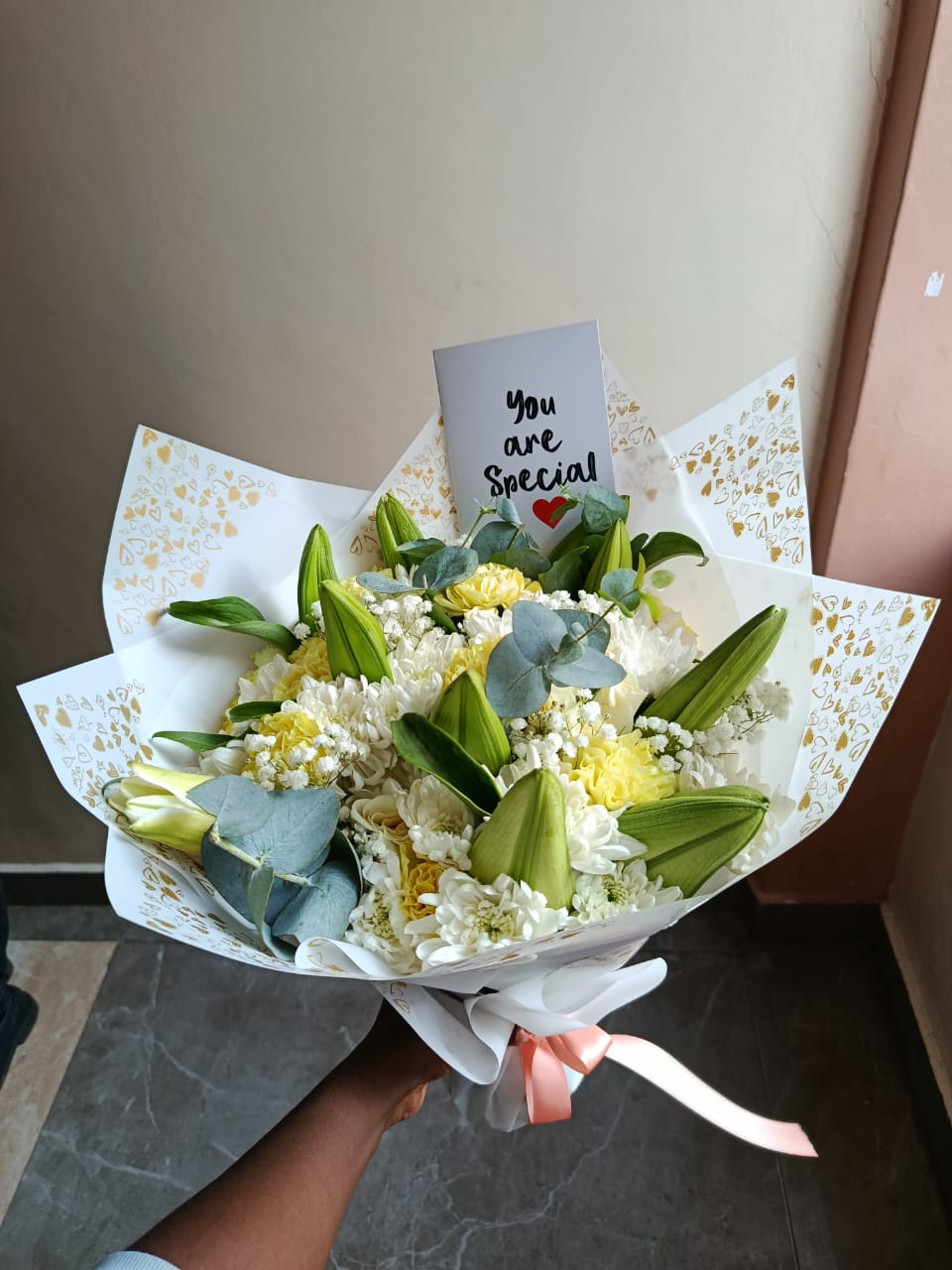 LILIES ,CHRYSANTHEMUMS CARNATIONS & FILLERS
