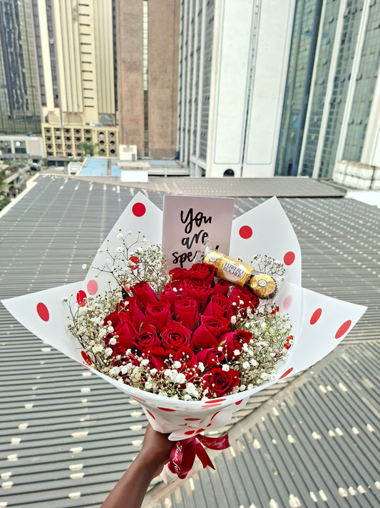 RED ROSES WITH FERRERO ROCHER