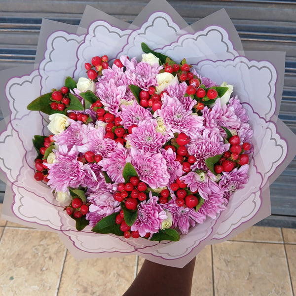 LOVELY SET MUM, BERRIES & ROSES