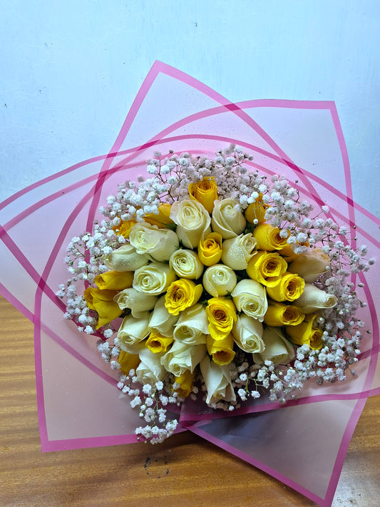 40ROSES WITH BABY BREATHS