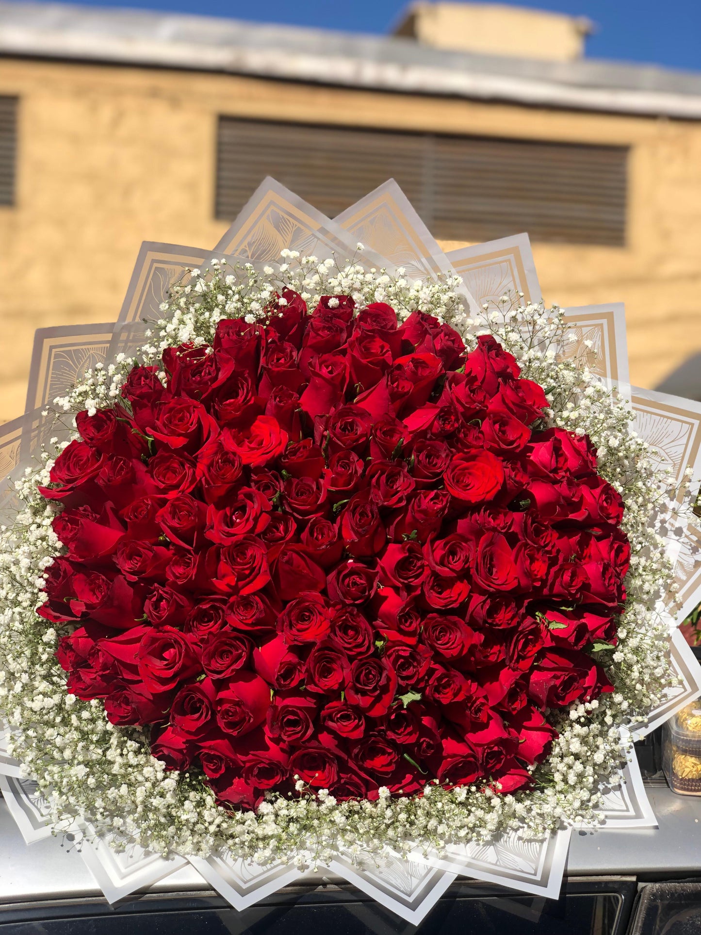 100 RED ROSES