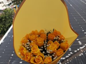 YELLOW 20 ROSES