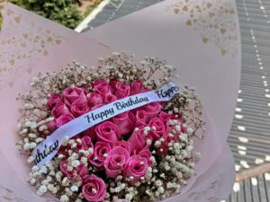 PINK BIRTHDAY ROSES WITH GYPSO