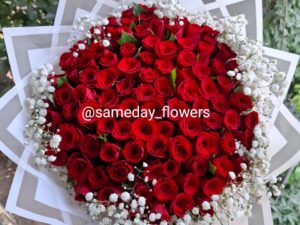 100 RED ROSES WITH GYPSOPHILA