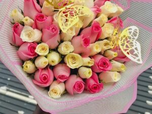 50 ROSES WITH BUTTERFLIES