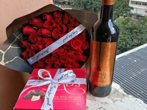 40 ROSES, WALKERS CHOCOLATE WITH ROSSO NOBILE RED WINE