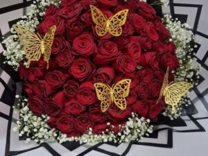 80 RED ROSES WITH LOVE