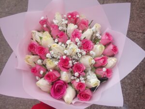 WHITE & PINK ROSES WITH BABY BREATH