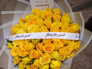 60 ANNIVERSARY YELLOW ROSES WITH A RIBBON
