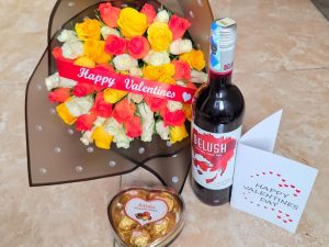 VALENTINES MIXED ROSES, DELUSH RED WINE & 5 PIECES CHOCOLATES