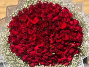 100 RED ROSES WITH BABY BREATH