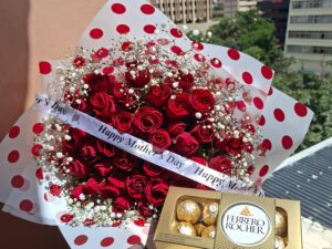 RED ROSES WITH FERRERO ROCHER CHOCOLATES