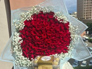 MEGA RED ROSES WITH FERRERO ROCHER CHOCOLATES
