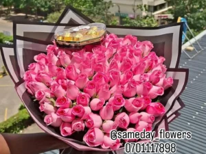 101  MEGA PINK ROSES WITH 5 PIECES CHOCOLATES